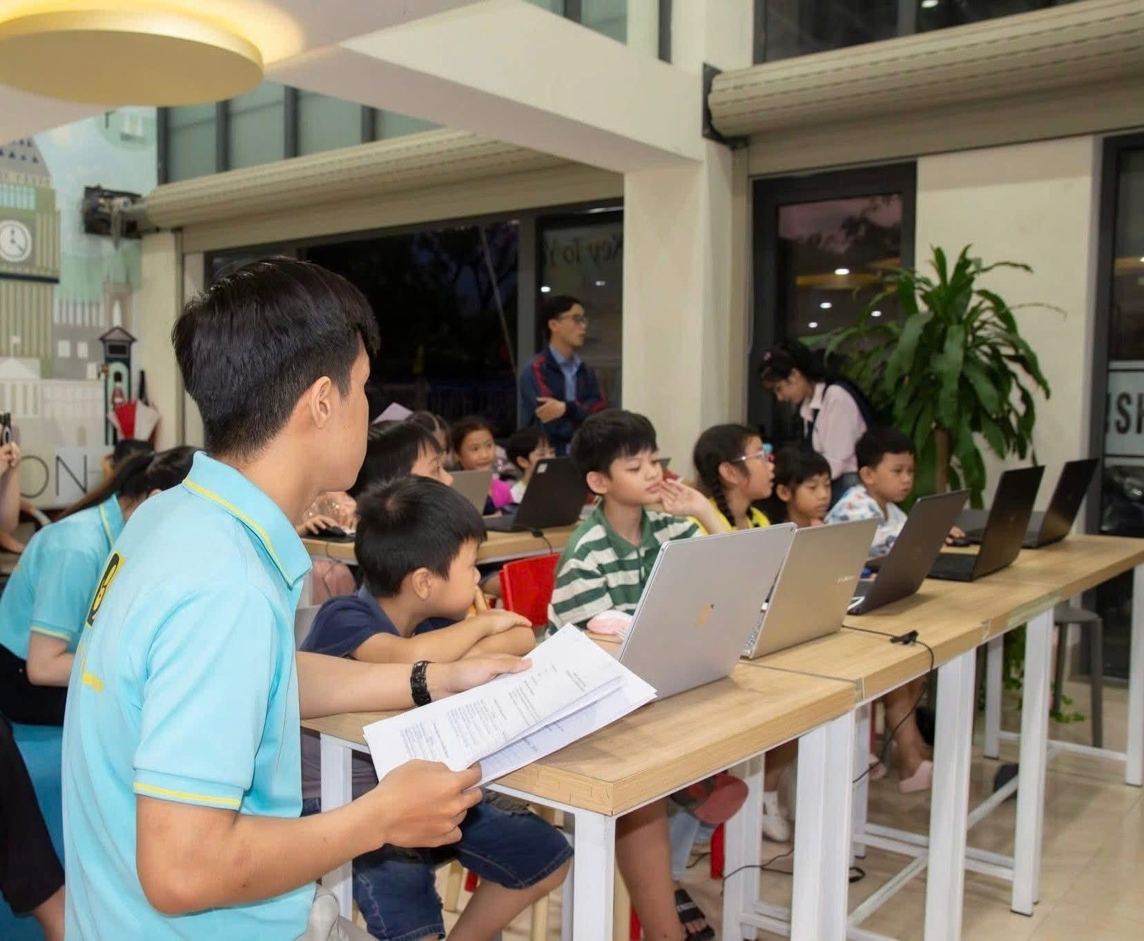 Hoạt động lớp học 2